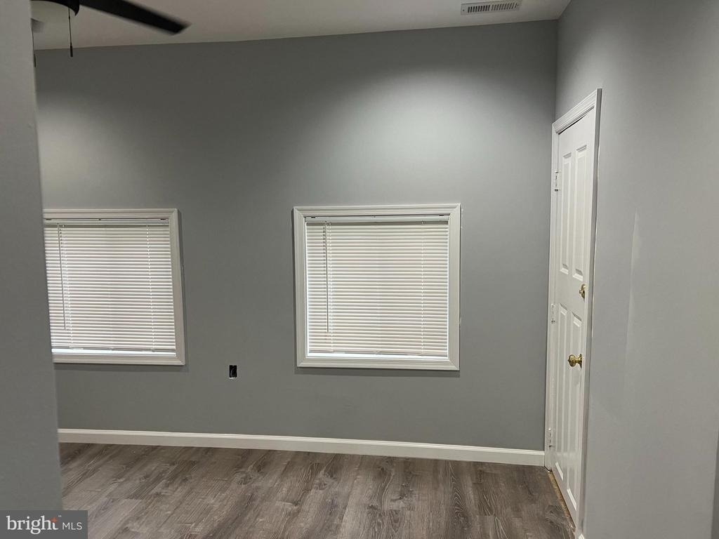 208 21st Street Ne - Photo 6