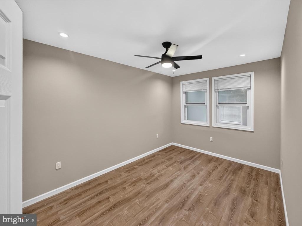 208 21st Street Ne - Photo 7
