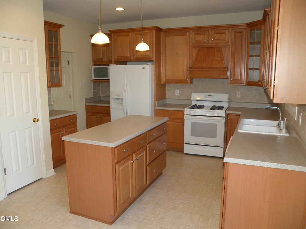 107 Baccalaureate Boulevard - Photo 5