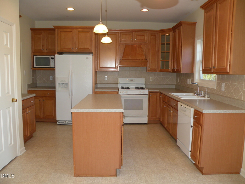 107 Baccalaureate Boulevard - Photo 1