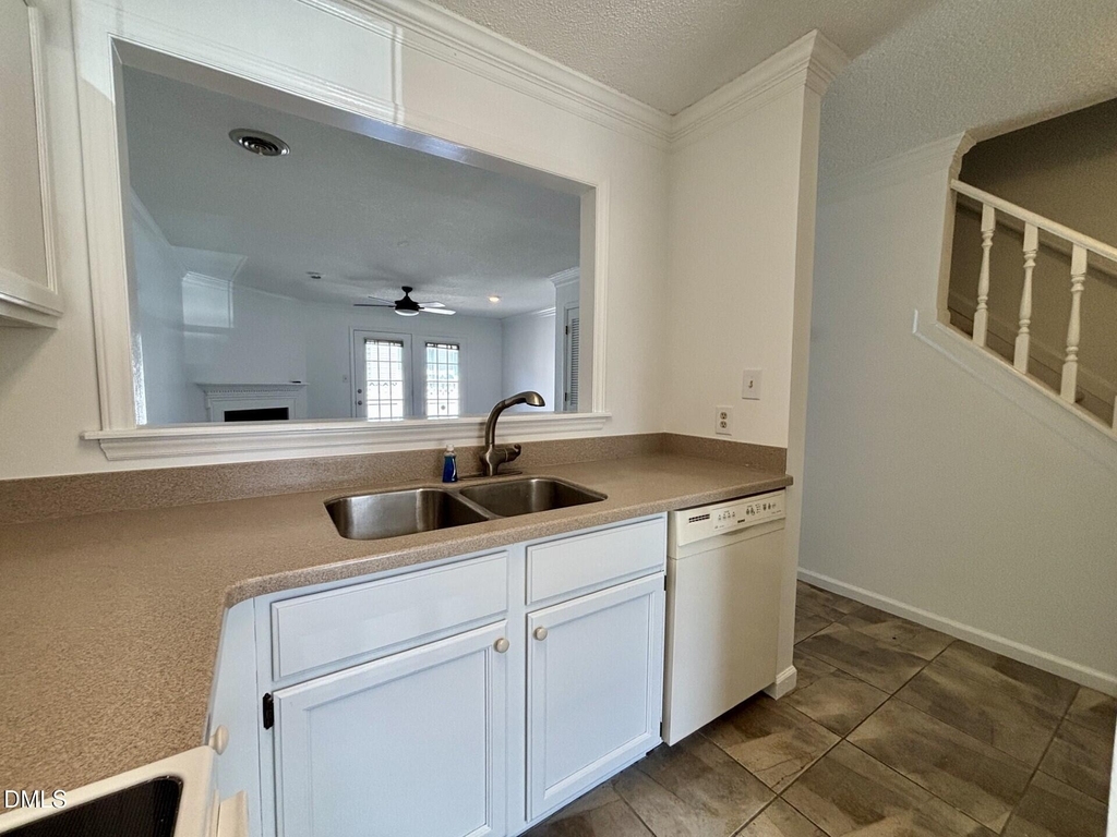 1446 Cimarron Parkway - Photo 7