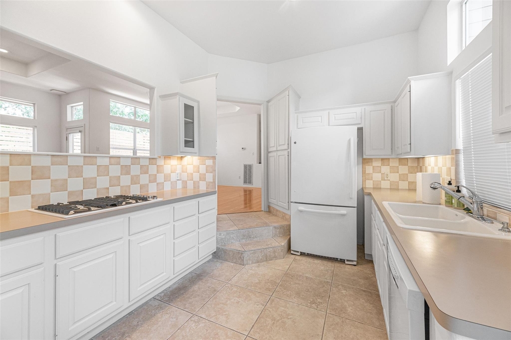 1621 Maggie Mayes St - Photo 13