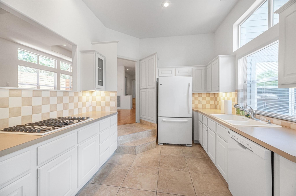 1621 Maggie Mayes St - Photo 15