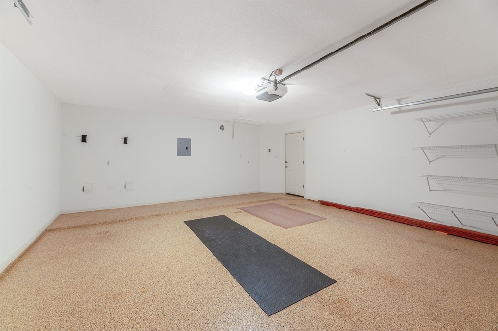 1621 Maggie Mayes St - Photo 37