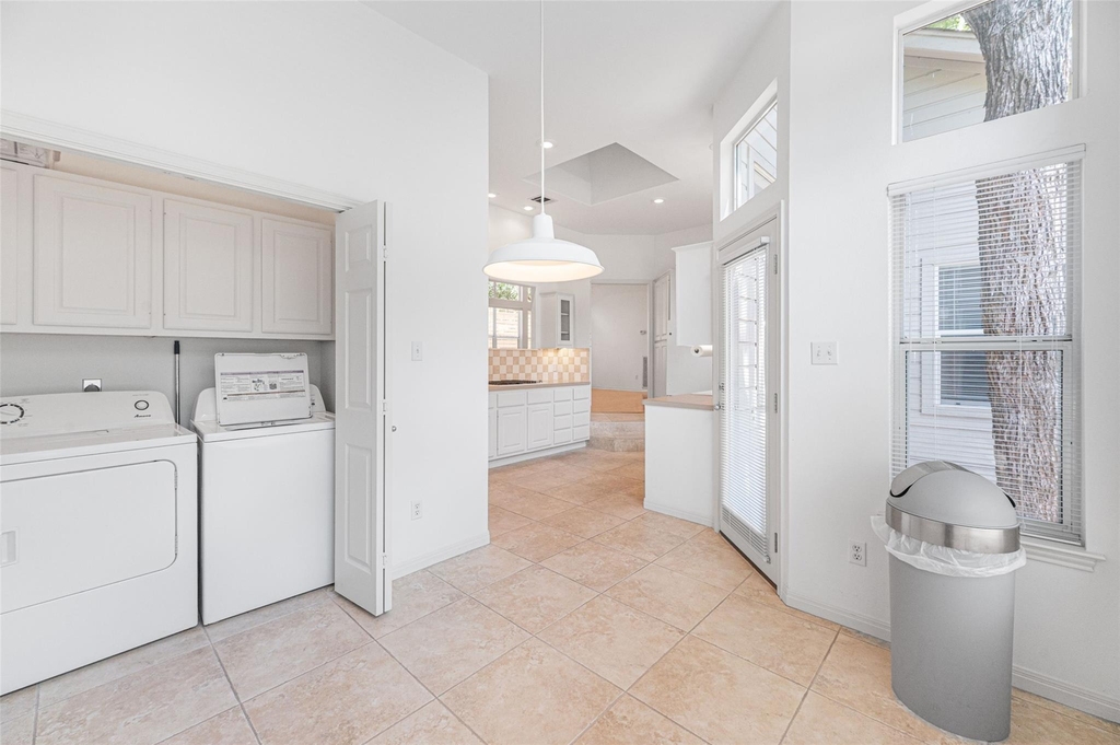 1621 Maggie Mayes St - Photo 16
