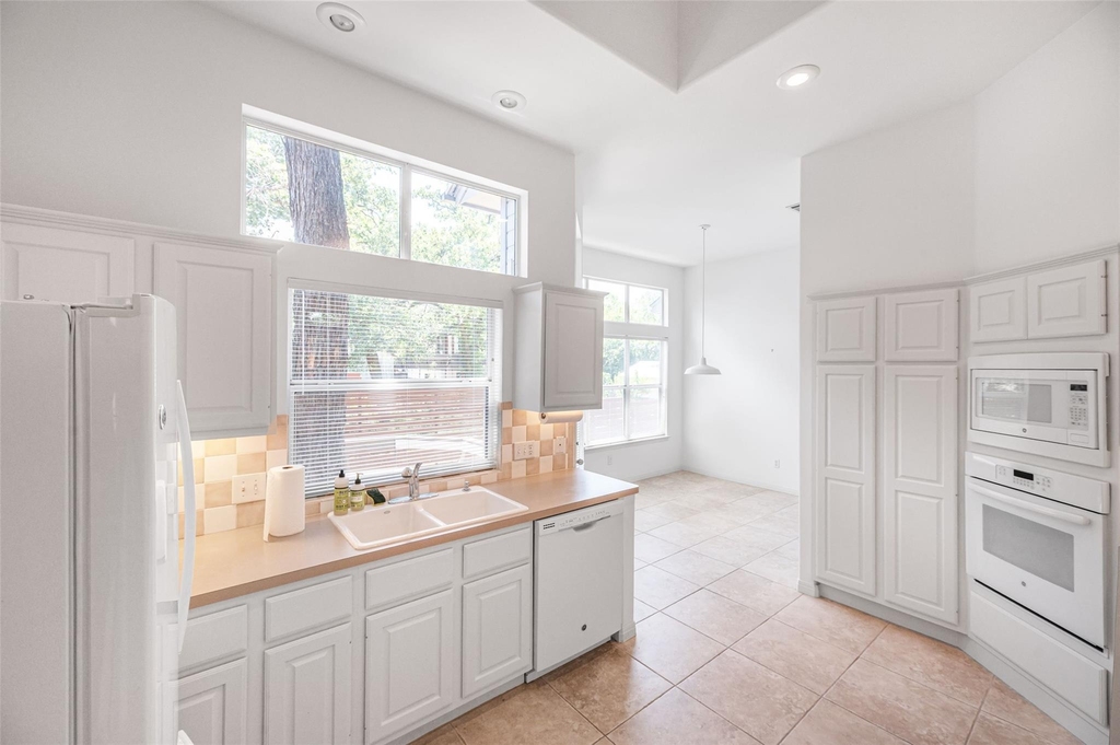1621 Maggie Mayes St - Photo 14
