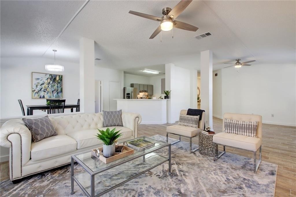 1502 Mayapple St - Photo 5