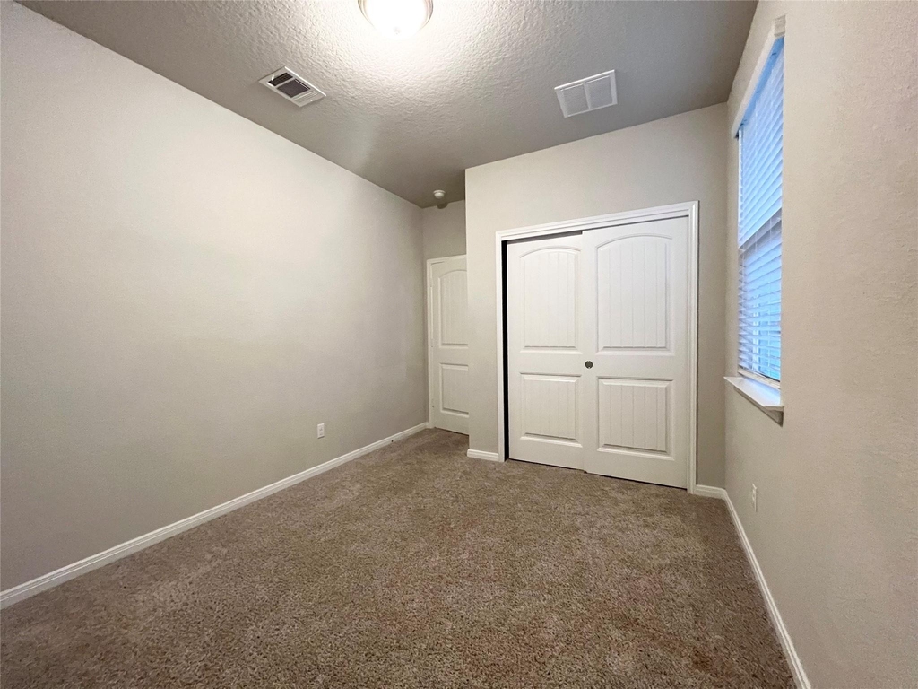 105 Naset Dr - Photo 20