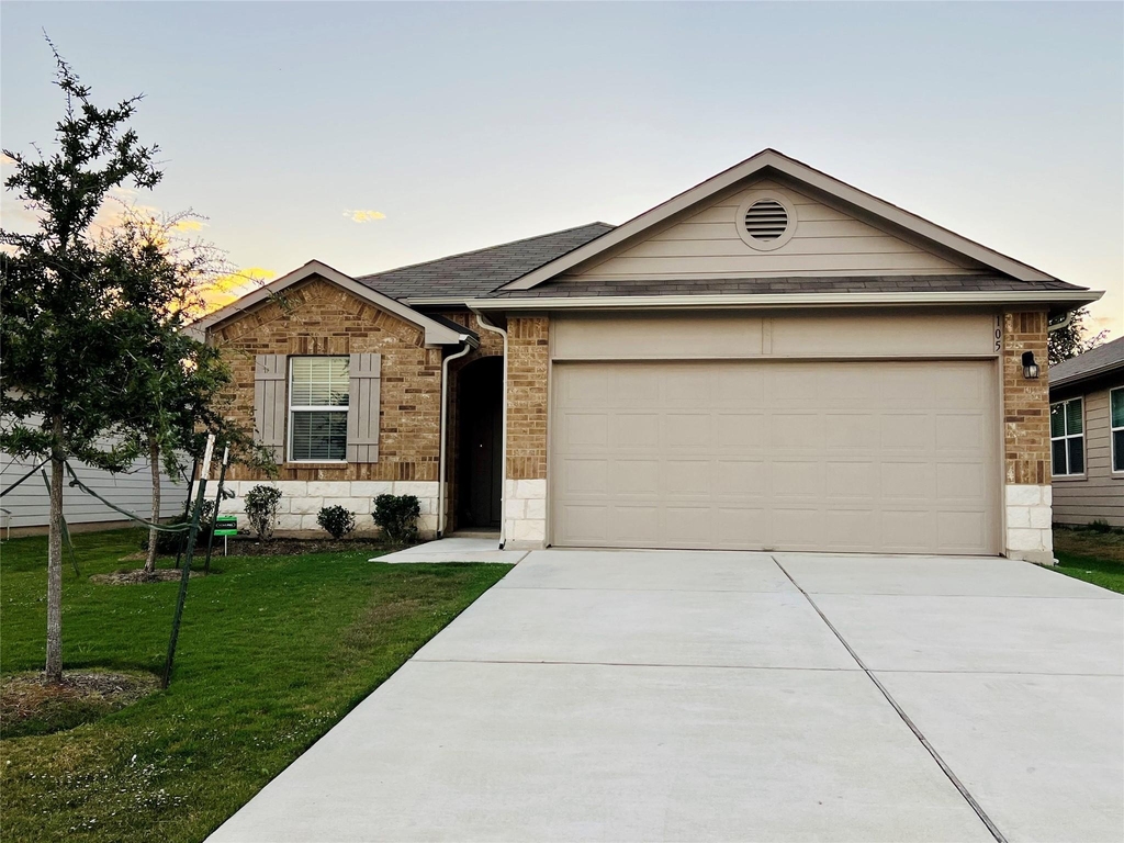 105 Naset Dr - Photo 0