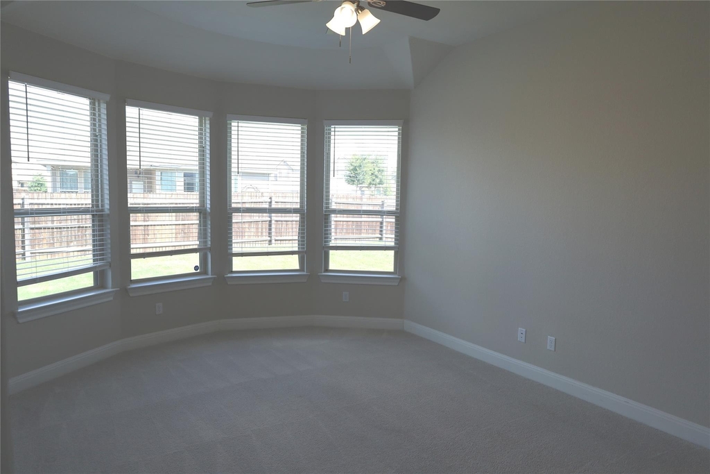 169 Isabella Way - Photo 7