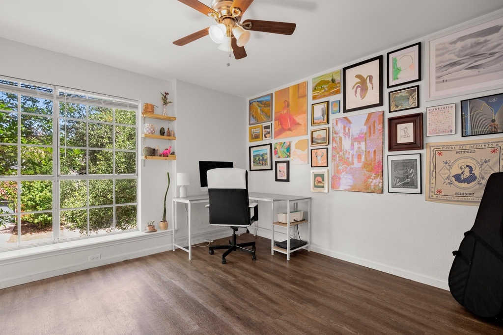 8715 Dandelion Trl - Photo 16