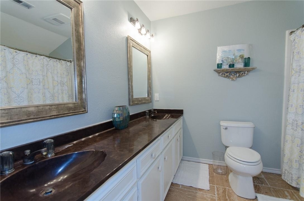 1353 Lost Creek Blvd - Photo 23