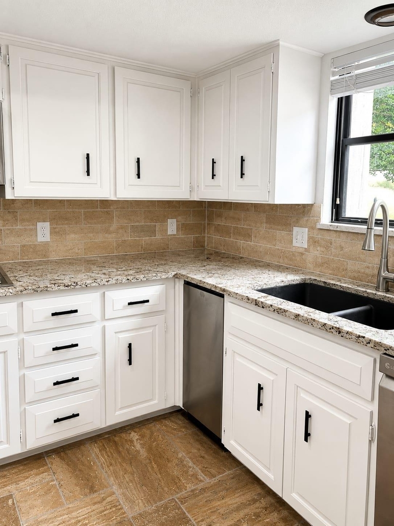 1353 Lost Creek Blvd - Photo 3