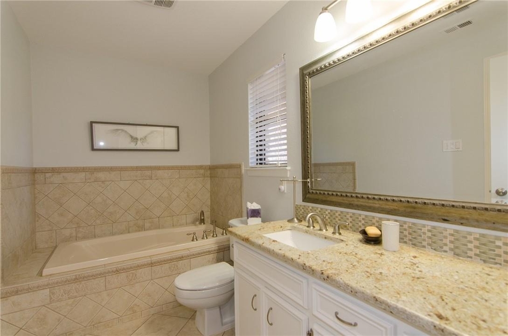 1353 Lost Creek Blvd - Photo 19