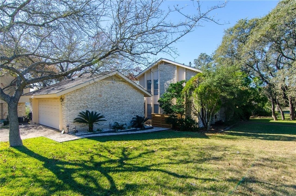 1353 Lost Creek Blvd - Photo 0