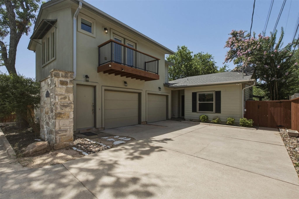 1315 W Anderson Ln - Photo 1