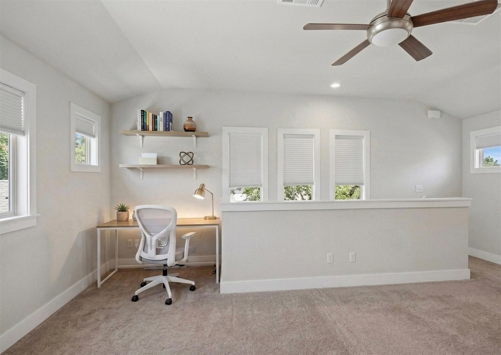 1315 W Anderson Ln - Photo 11