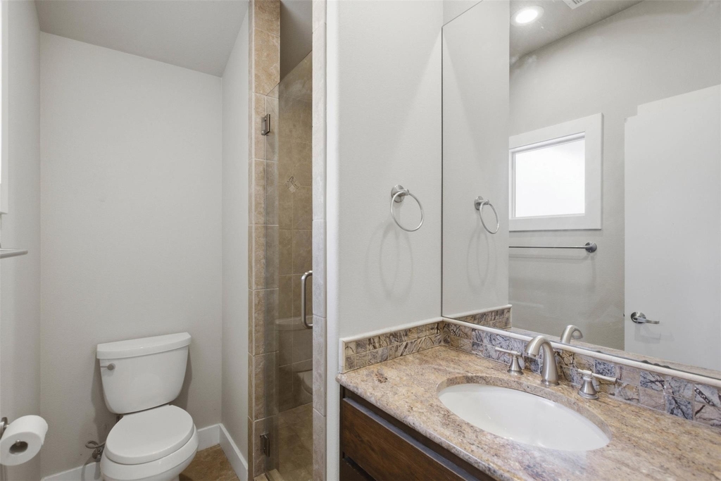 1315 W Anderson Ln - Photo 18