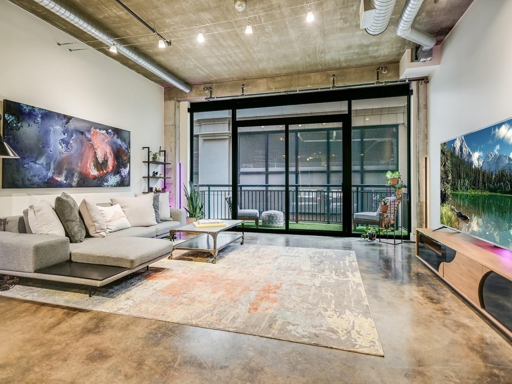 311 W 5th St - Photo 0