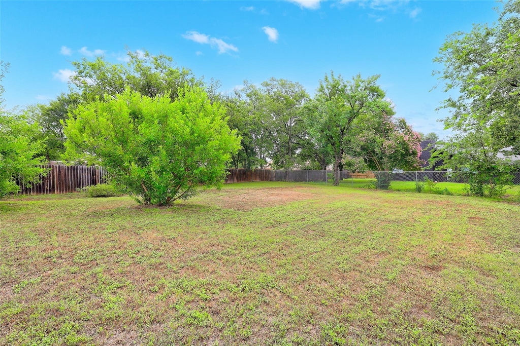 802 Ranch Rd - Photo 17
