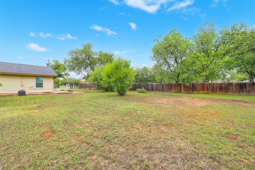 802 Ranch Rd - Photo 18