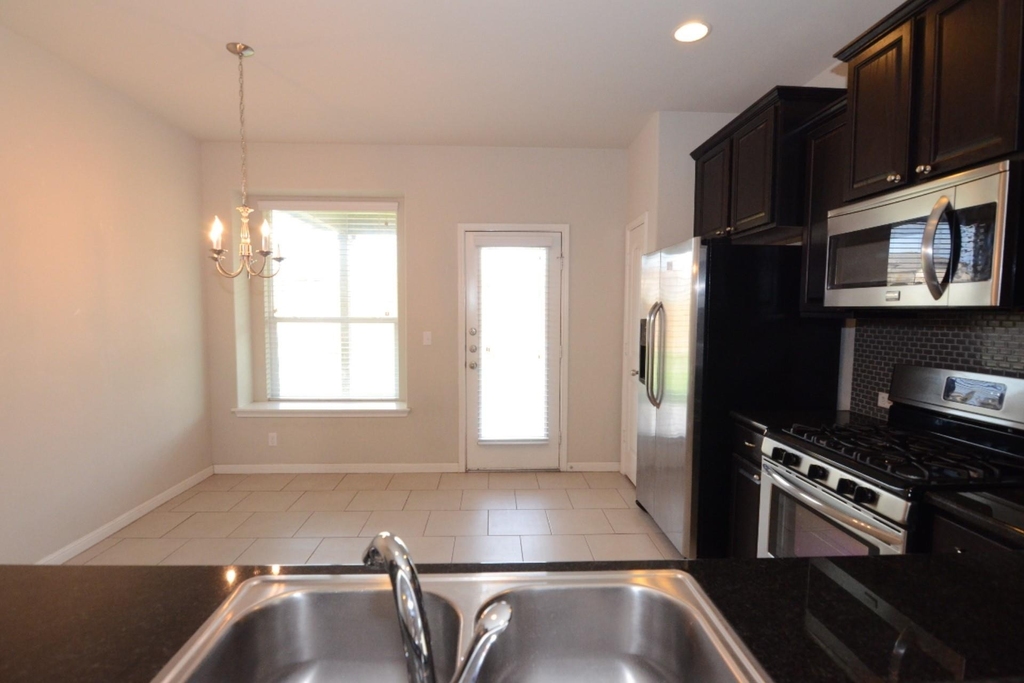 360 Purple Martin Ave - Photo 8