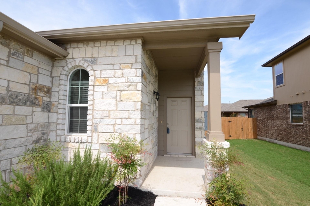 360 Purple Martin Ave - Photo 2
