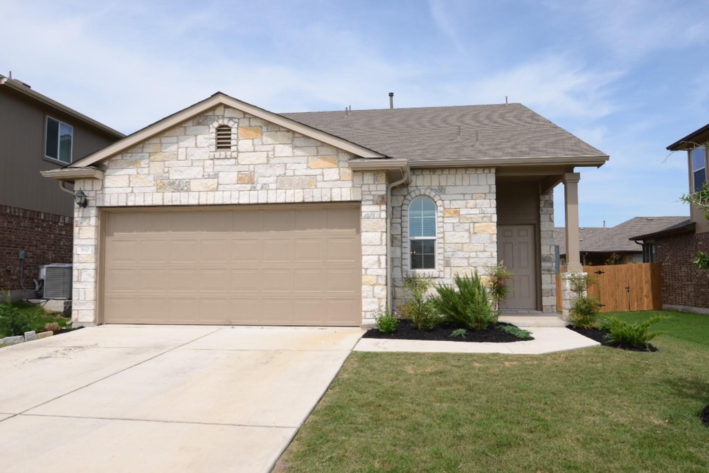 360 Purple Martin Ave - Photo 0