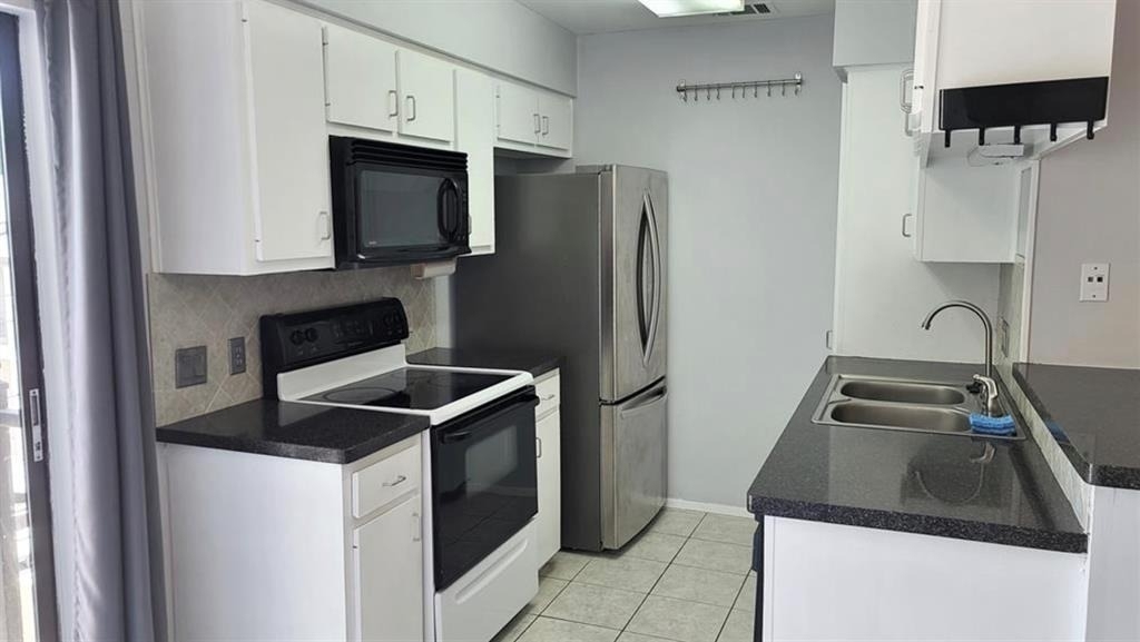 106 E 30th St - Photo 5