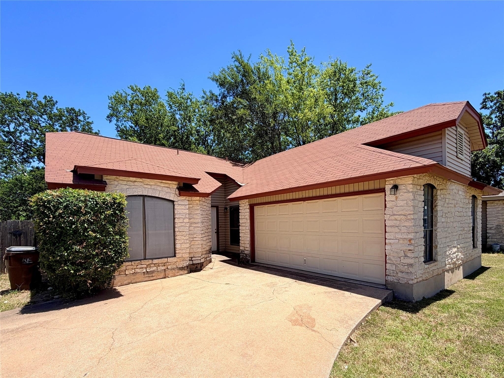 2013 James Pl - Photo 1