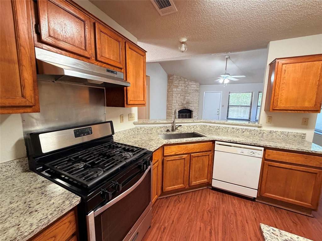 2013 James Pl - Photo 11