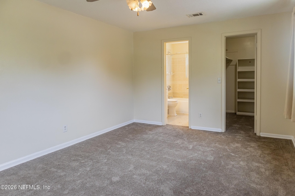 5039 Winchester Drive S - Photo 8