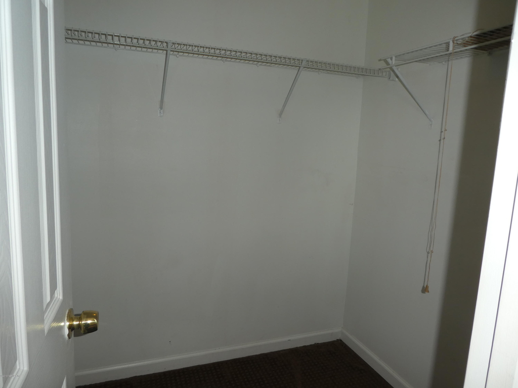 1017 Crestwood Street - Photo 22