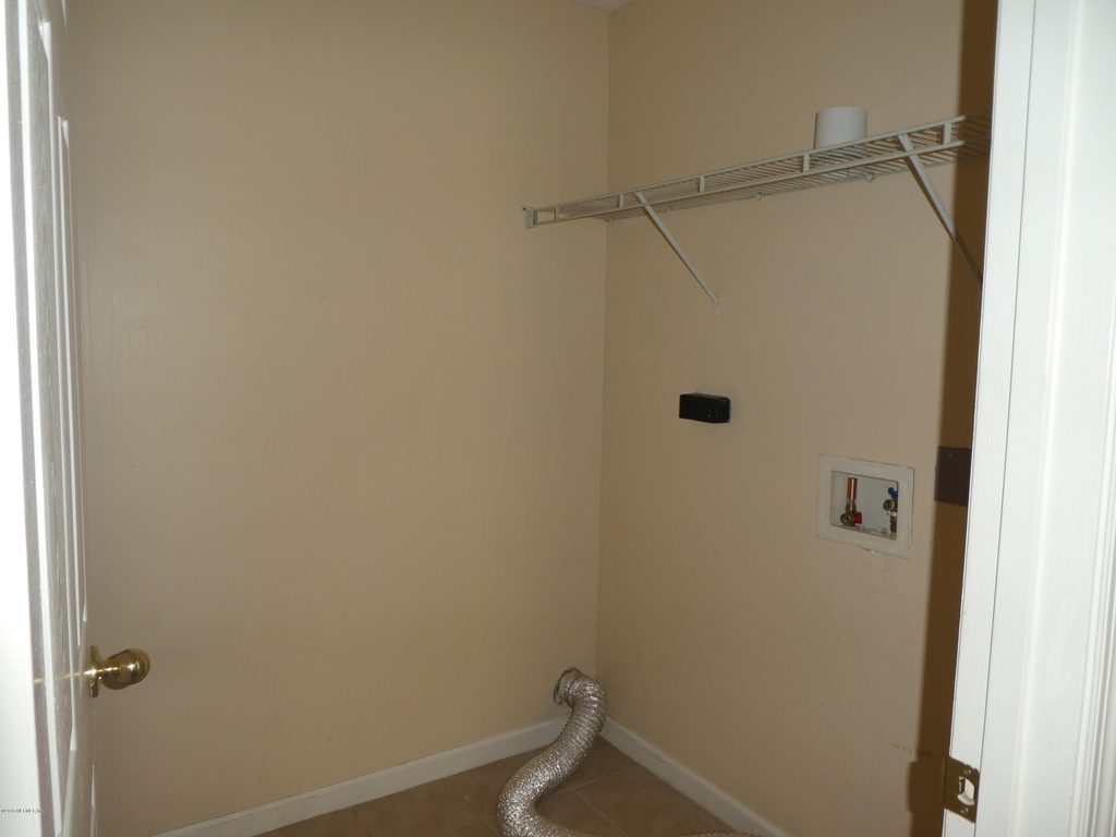 1017 Crestwood Street - Photo 15