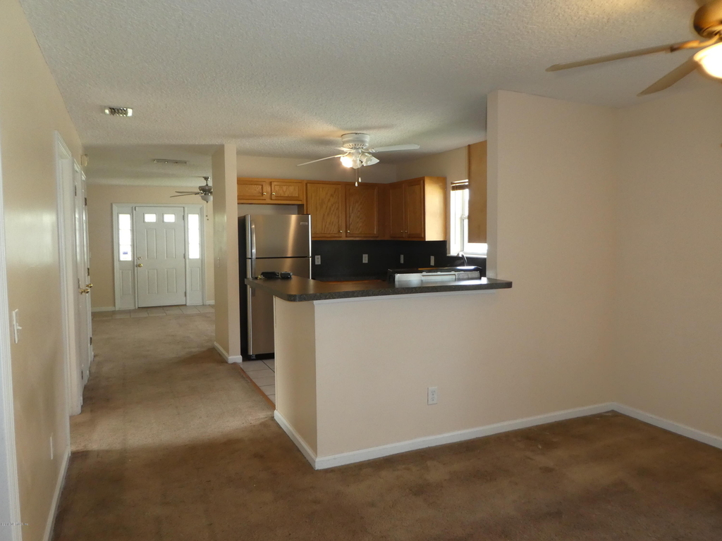 1017 Crestwood Street - Photo 9