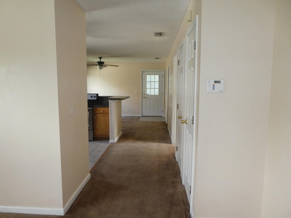 1017 Crestwood Street - Photo 4