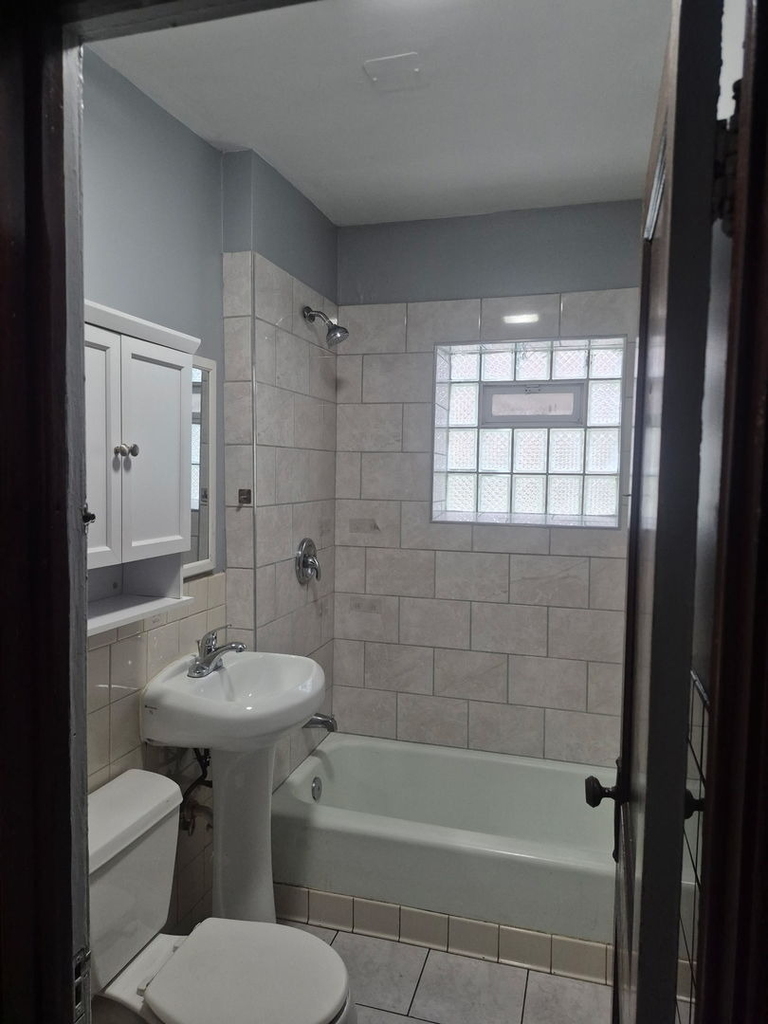 2813 S Lawndale Avenue - Photo 7