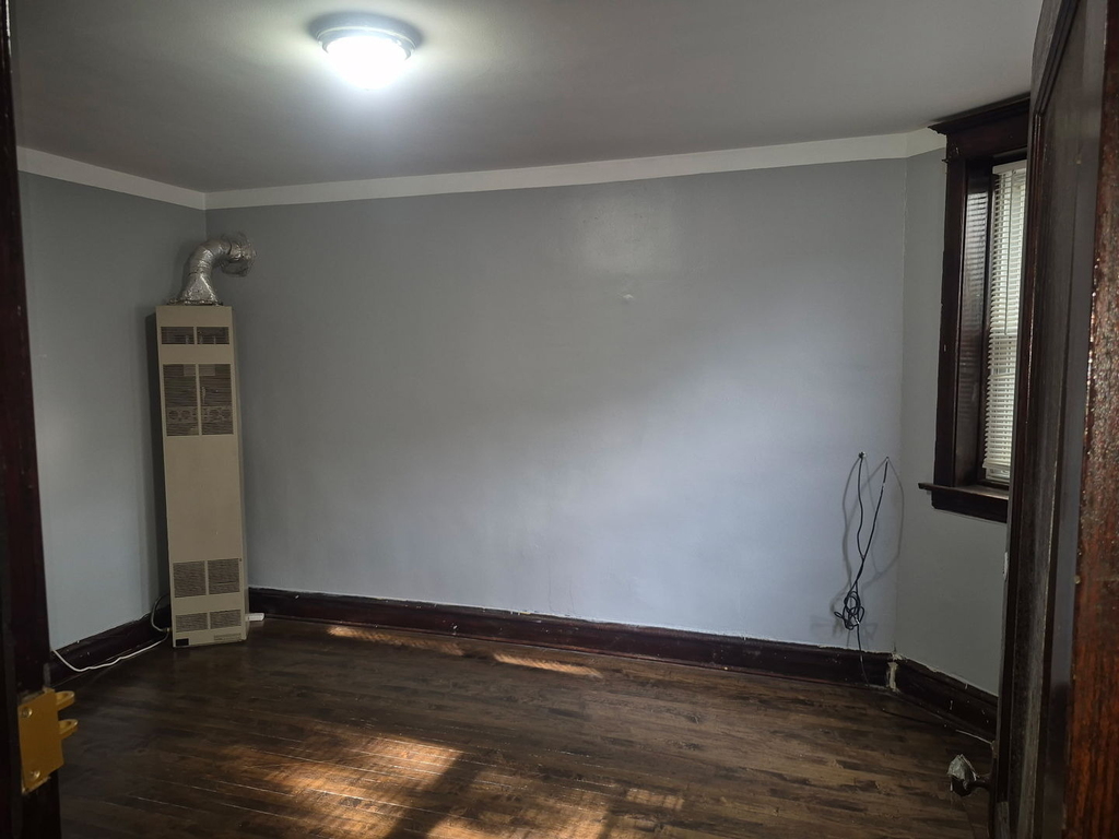 2813 S Lawndale Avenue - Photo 2