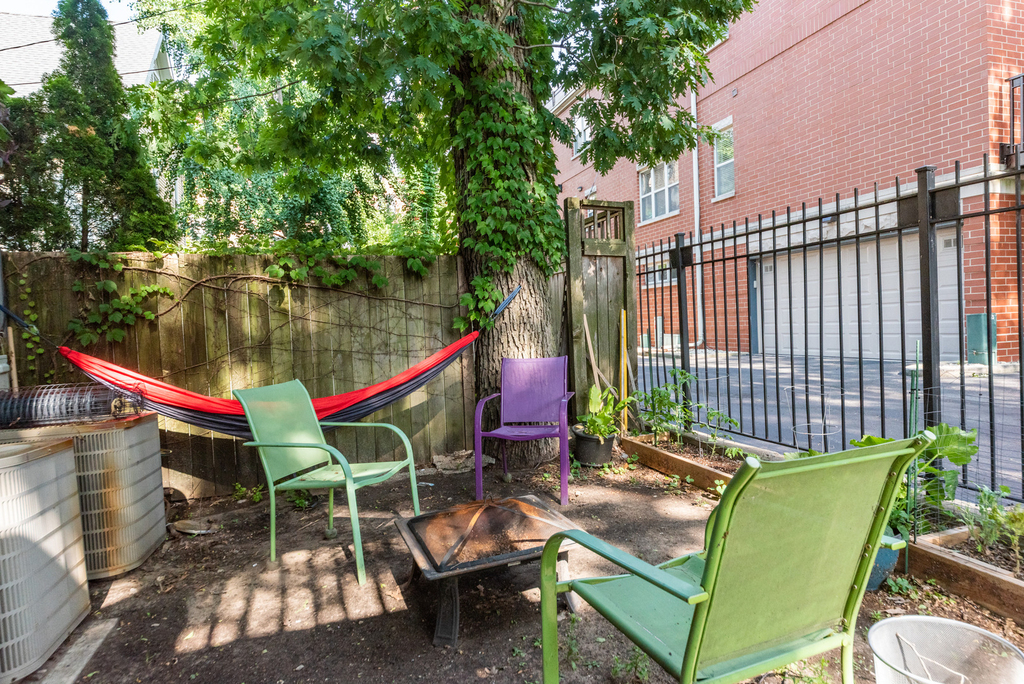 1535 W Leland Avenue - Photo 15