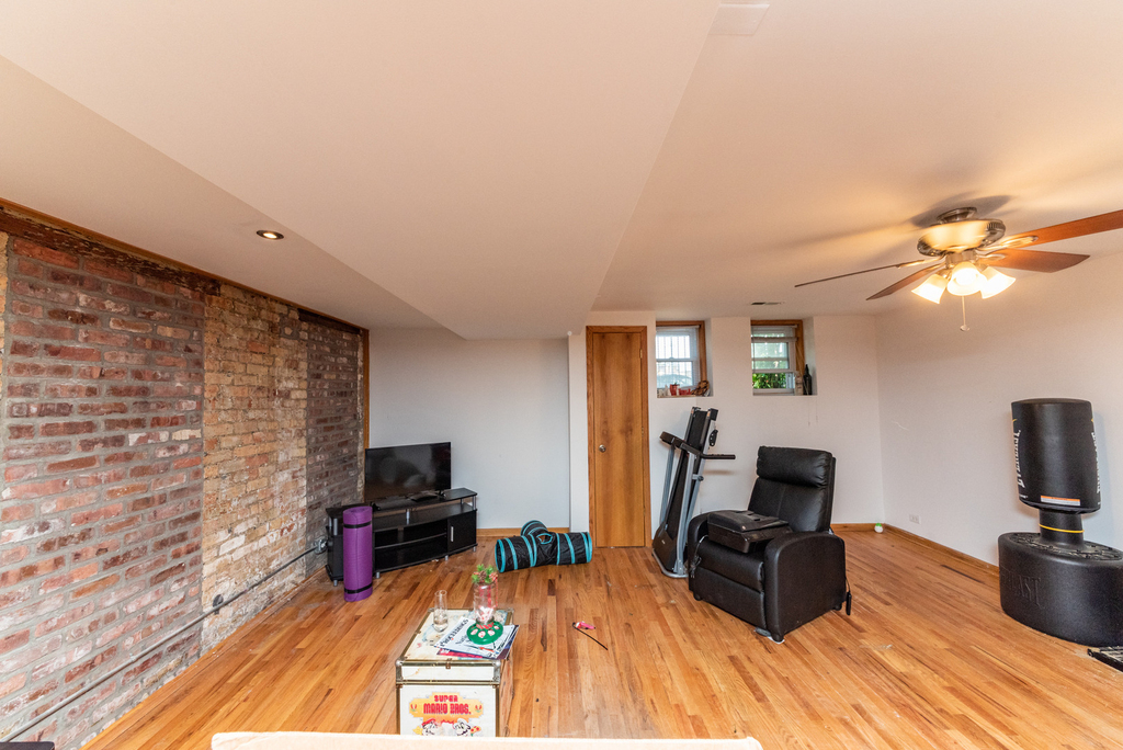 1535 W Leland Avenue - Photo 3