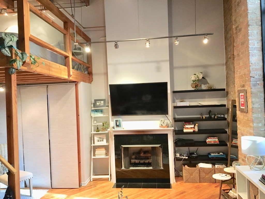 226 N Clinton Street - Photo 4