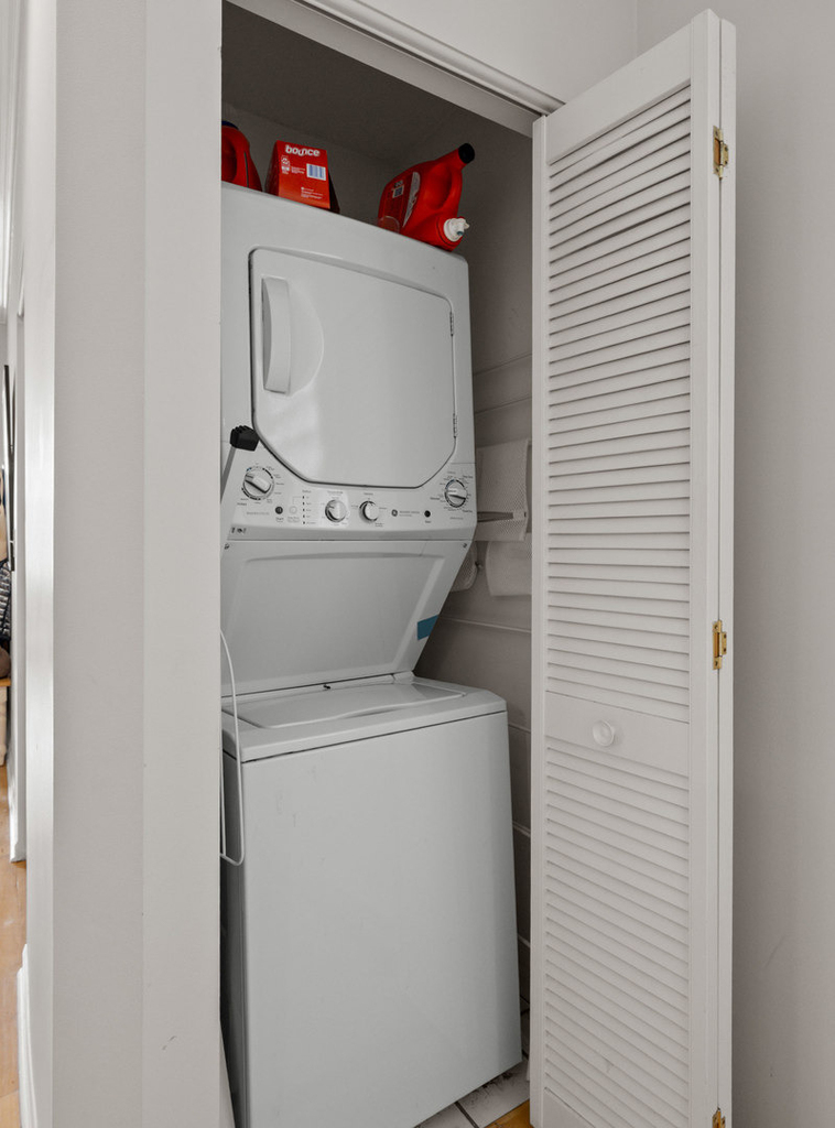 1755 N Artesian Avenue - Photo 20