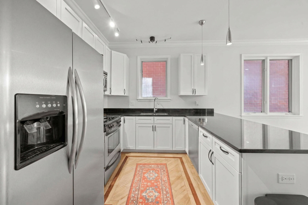 1755 N Artesian Avenue - Photo 13