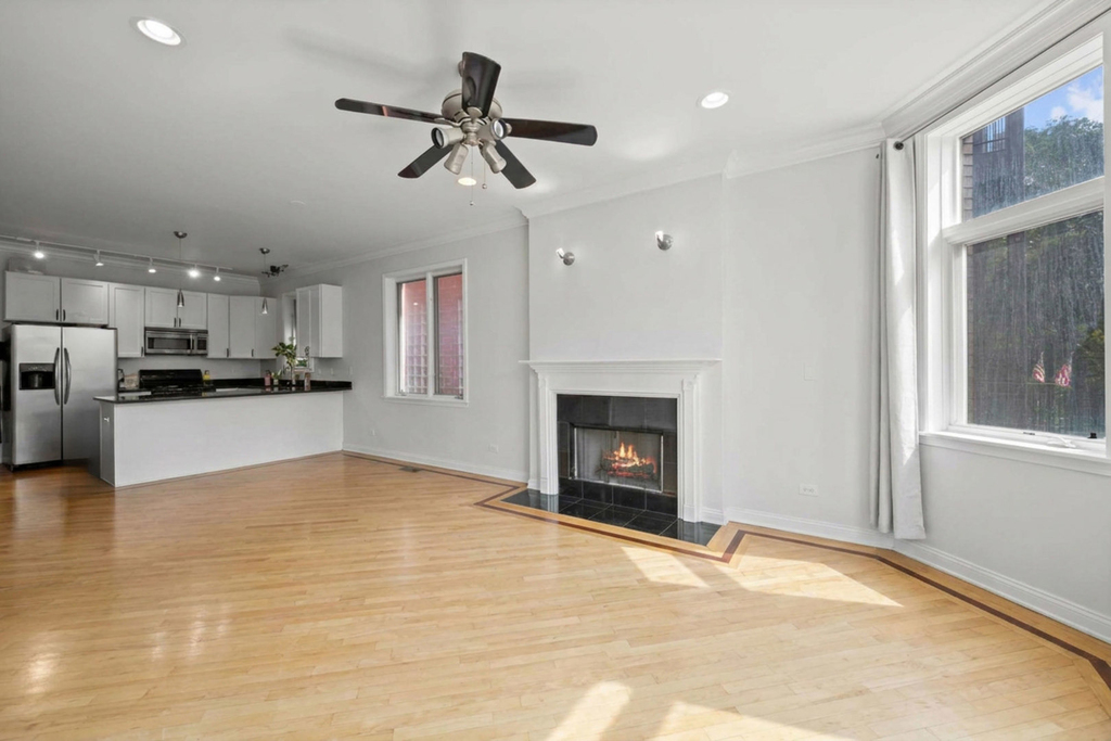 1755 N Artesian Avenue - Photo 6