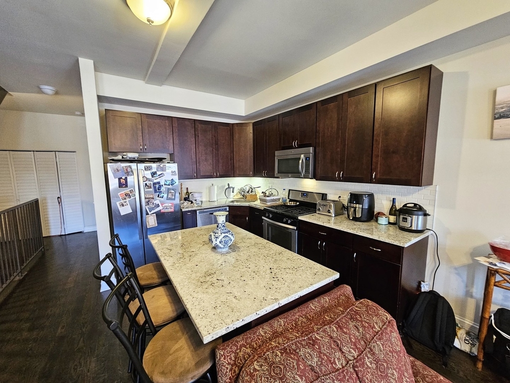 939 W Armitage Avenue - Photo 6