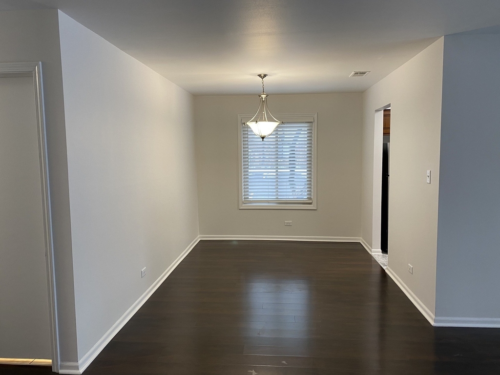 905 Knottingham Drive - Photo 4