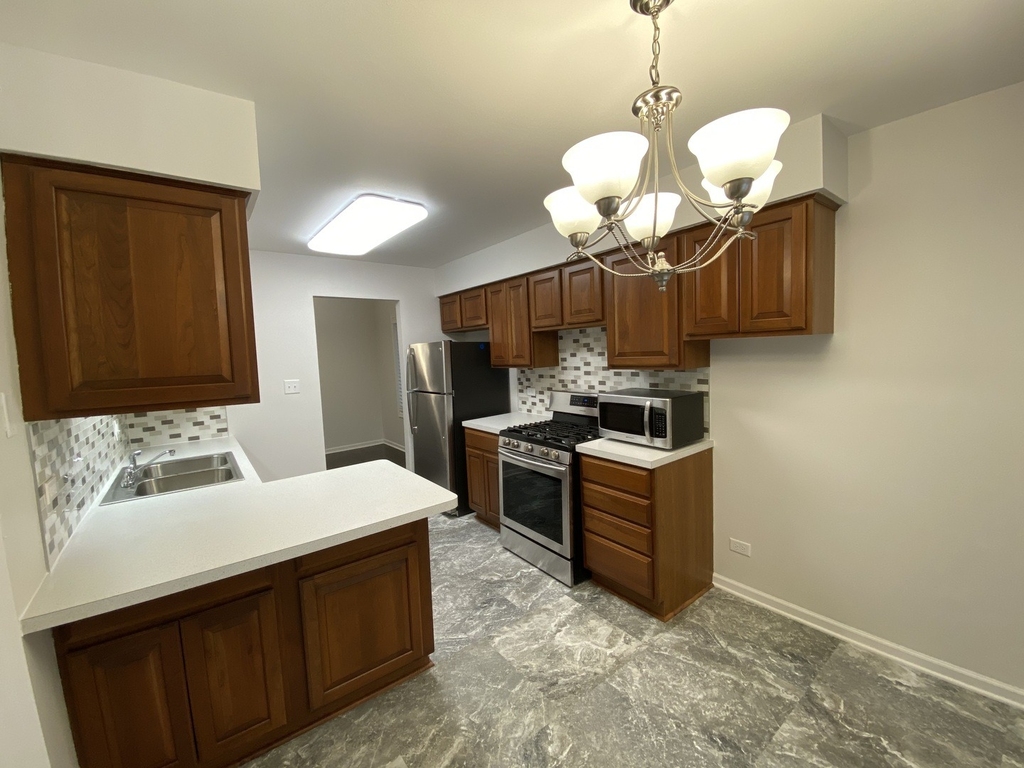 905 Knottingham Drive - Photo 6