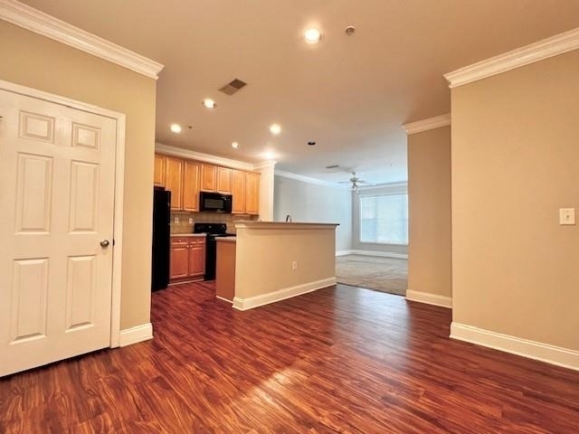 1208 Stratford - Photo 0