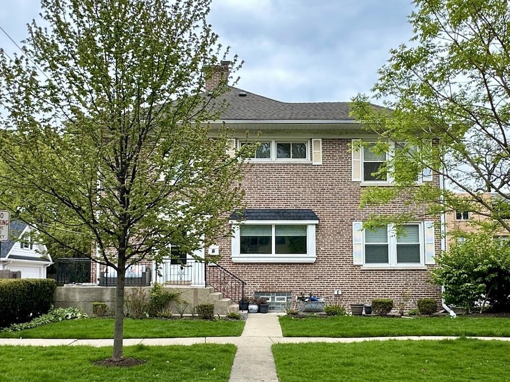 2611 Walnut Street - Photo 0