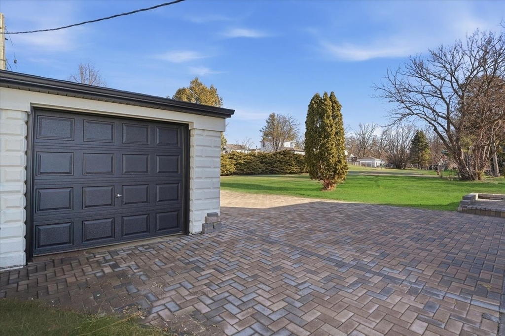 297 E Lakeview Avenue - Photo 54